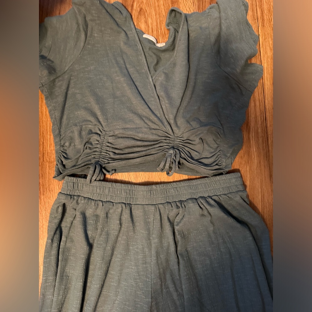 2 pc outfit